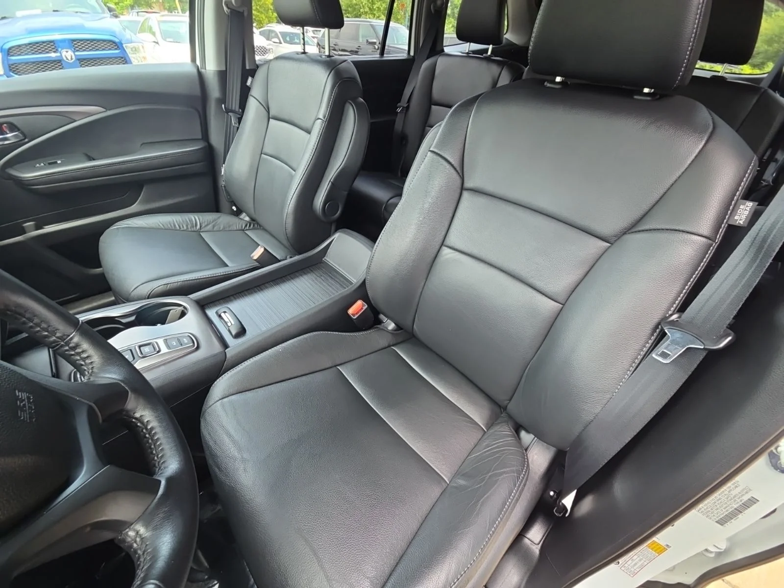 Used 2021 Silver Honda EX-L image 9