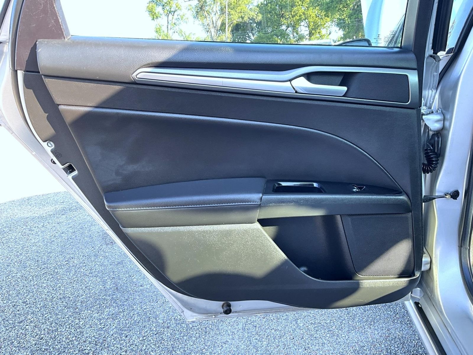 Used 2016 Silver Ford Titanium image 22