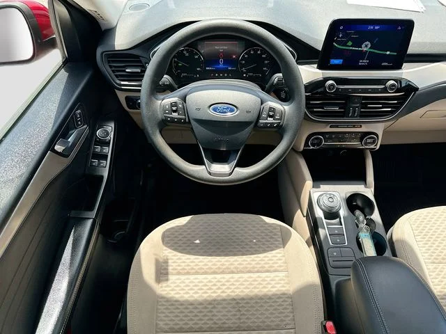 Used 2021 Red Ford SE image 21