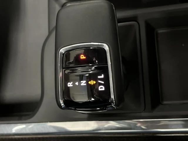 2025 Chevrolet Silverado 1500 LT - Photo 17