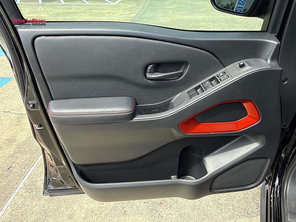 Used 2026 8501 NISSAN PRO-4X image 18