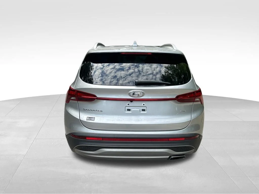 Used 2023 Silver Hyundai SEL image 4