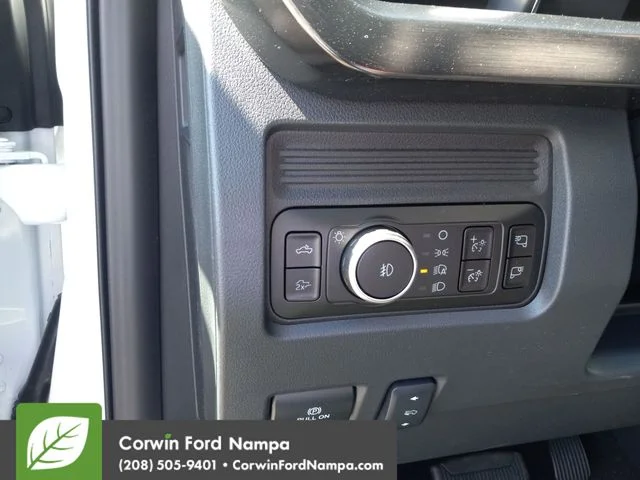 New 2026 Oxford White Ford Lariat image 13
