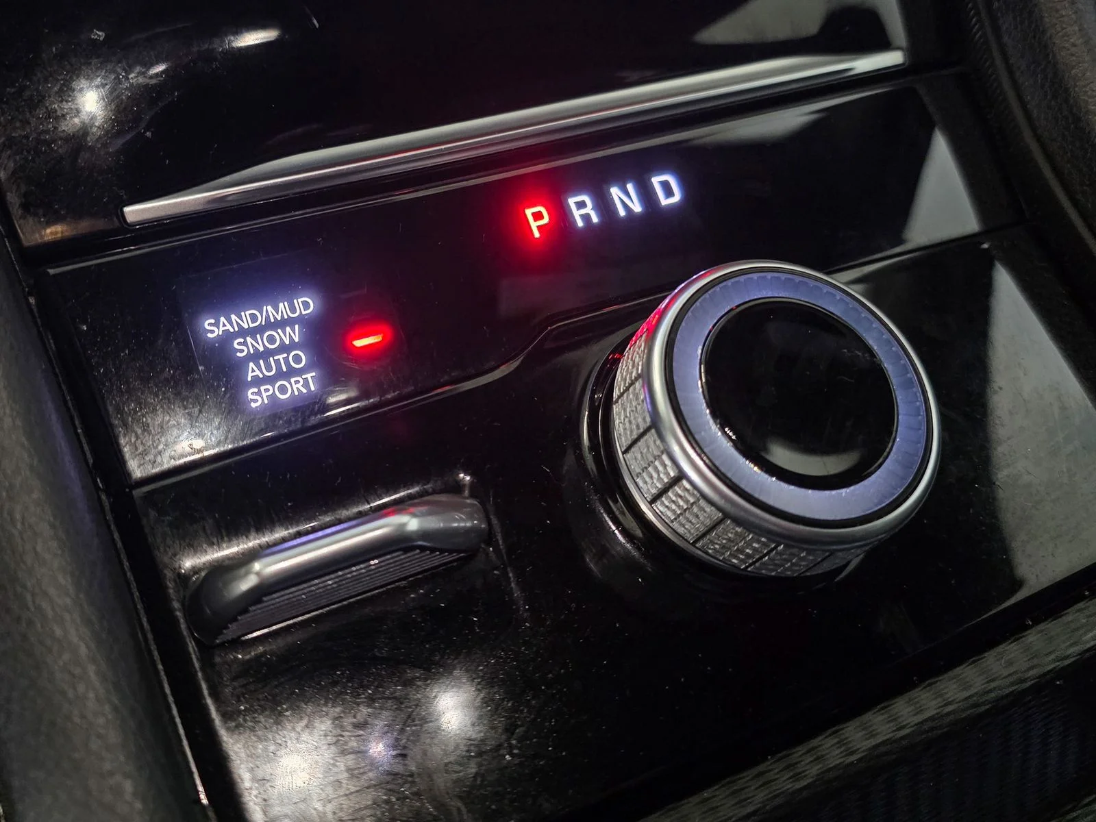 Used 2024 Gray Jeep Limited image 31