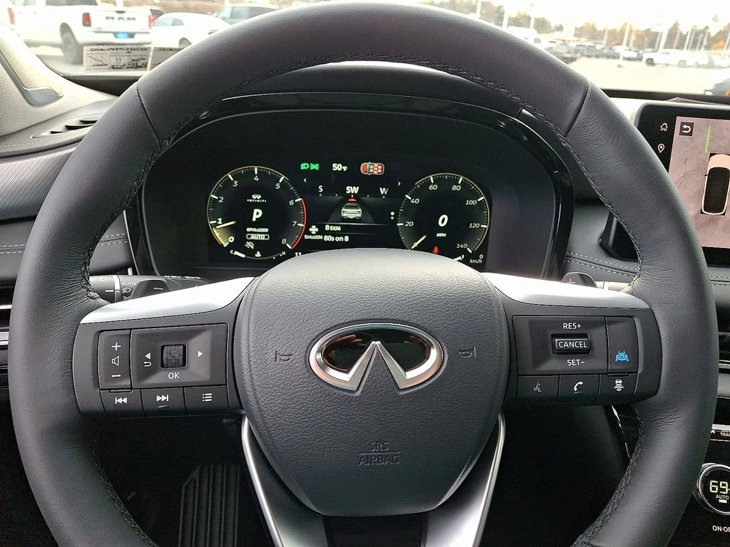 New 2026 Black INFINITI LUXE image 17