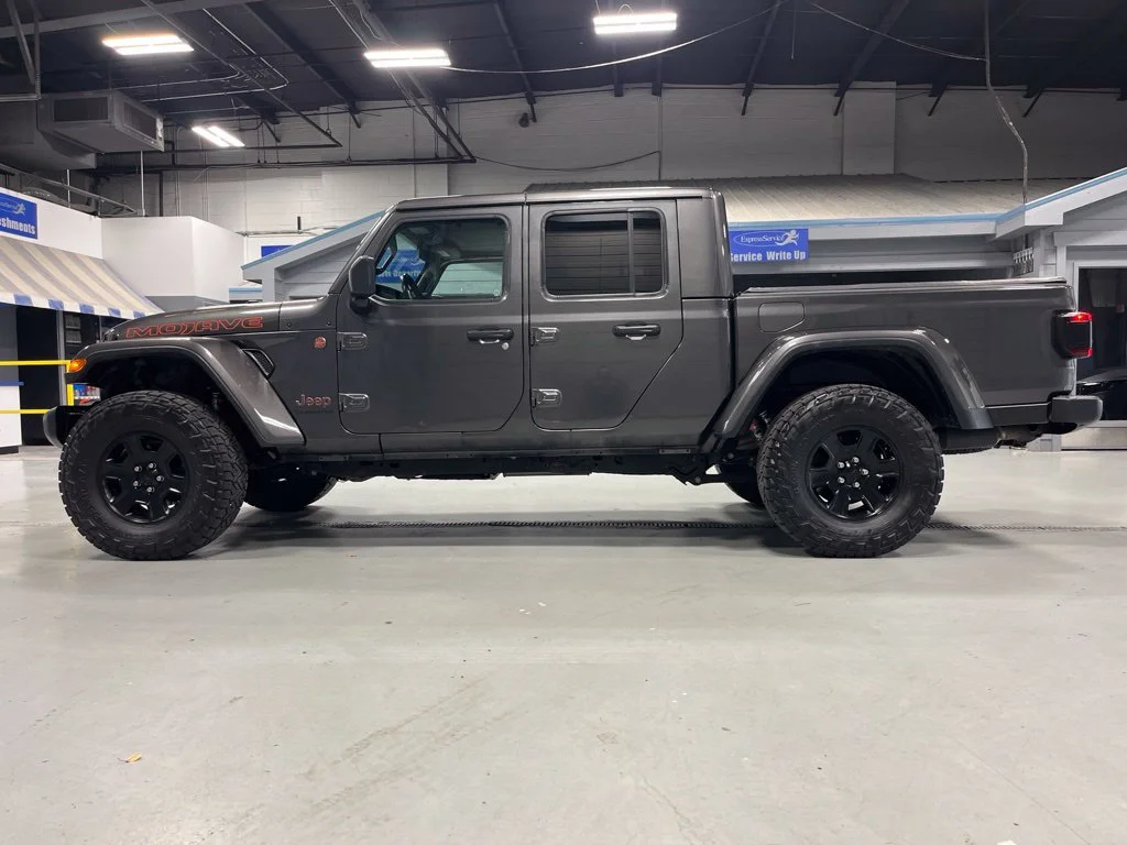 Used 2021 Crystal Metallic Jeep Mojave image 4