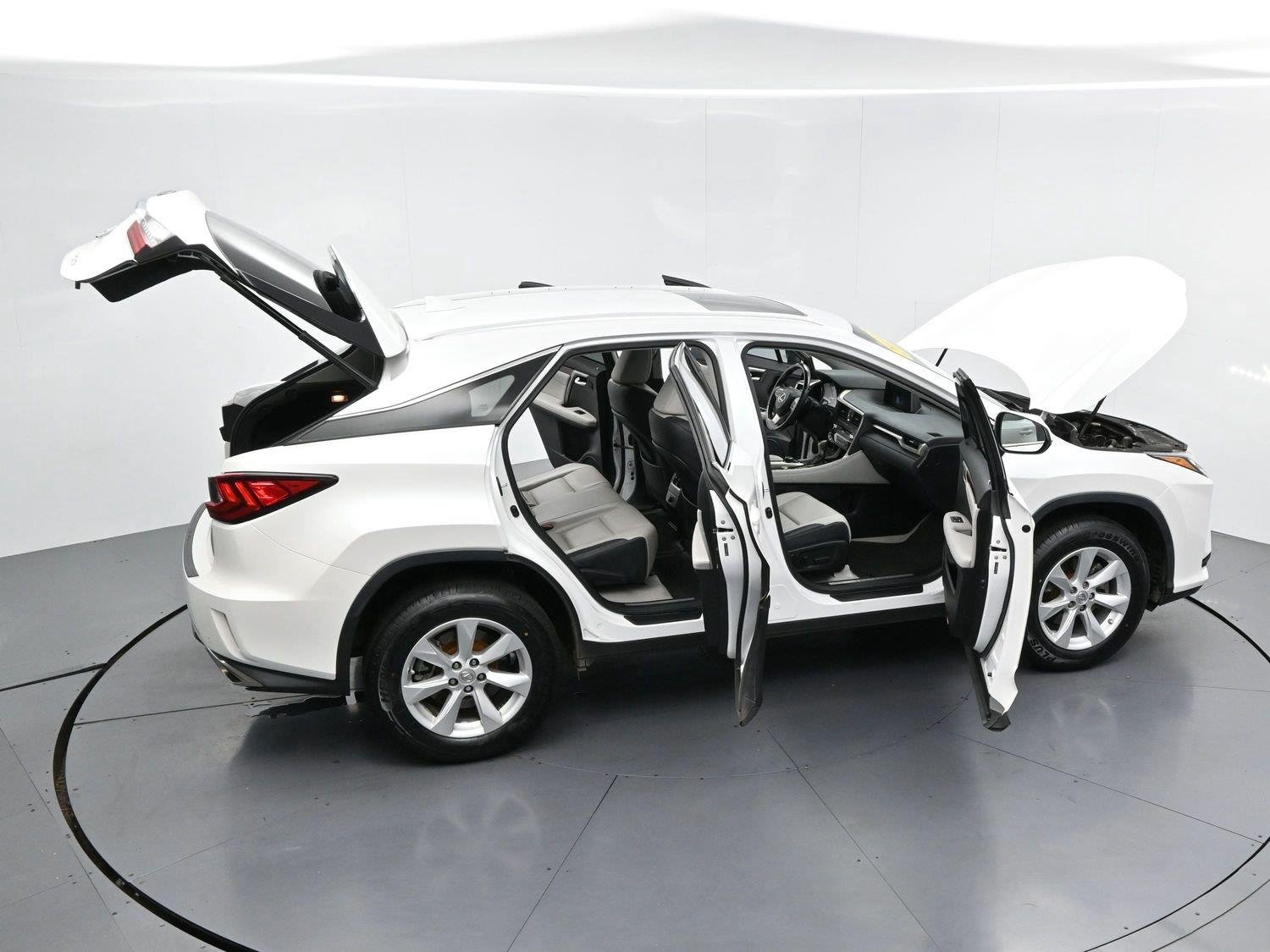 Used 2016 Eminent White Pearl Lexus FWD 4dr image 45