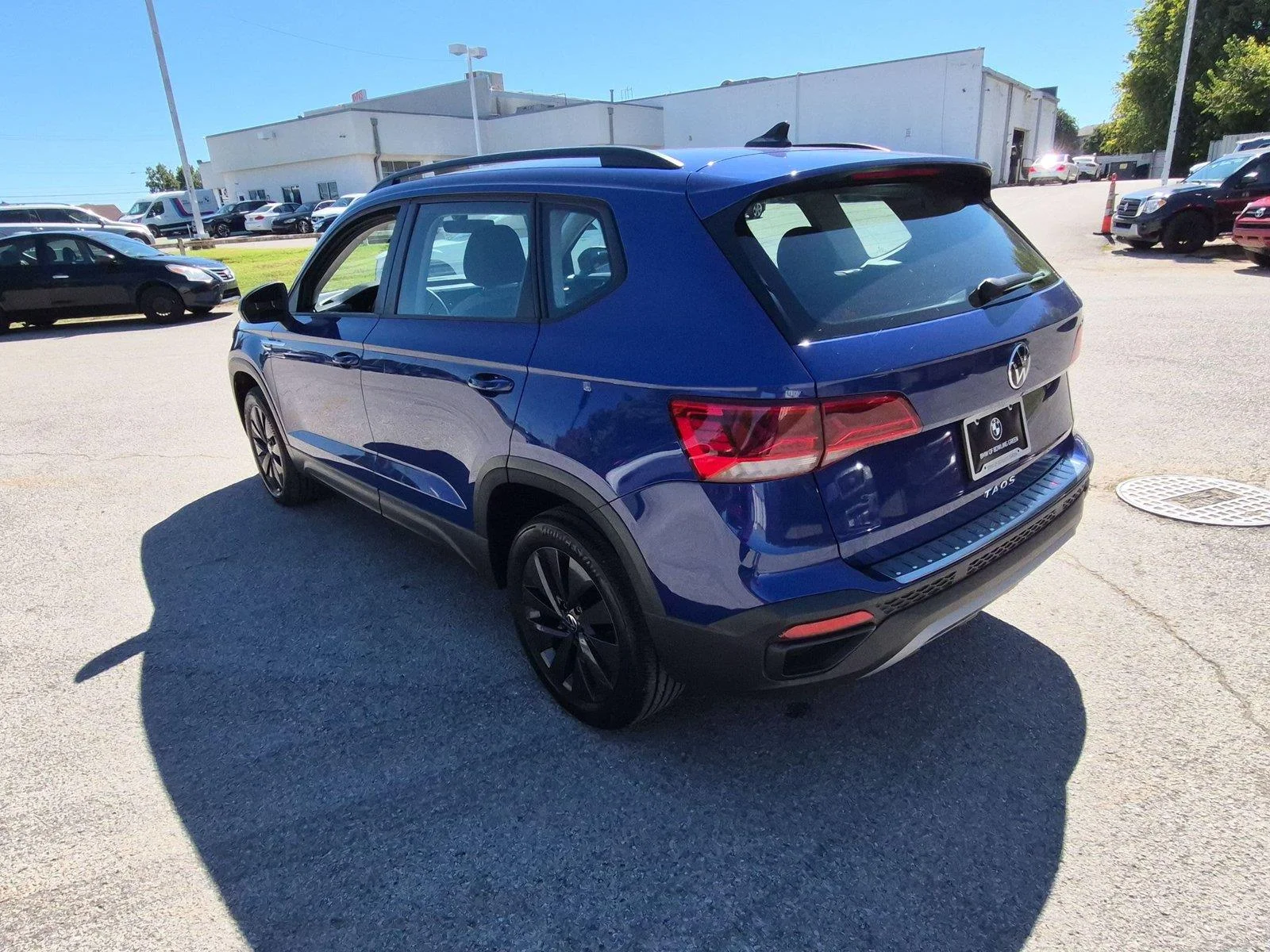 Used 2023 Dusk Blue Metallic VOLKSWAGEN  image 3