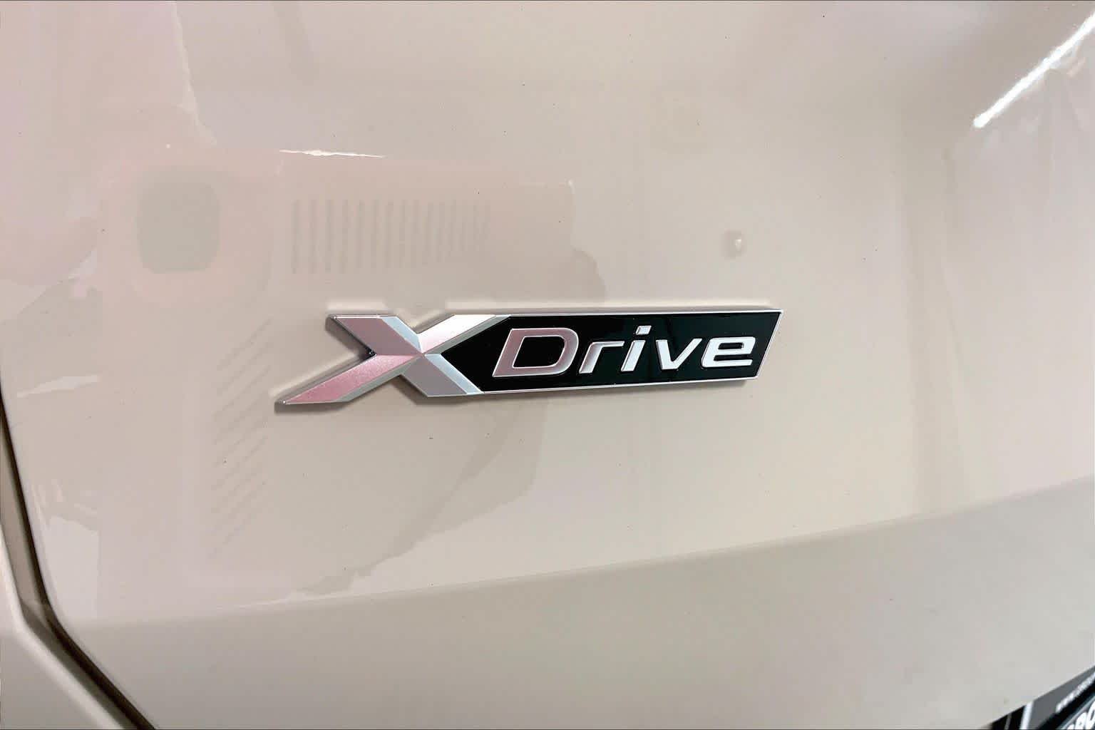 Certified Used 2025 Dune Grey Metallic BMW 30 xDrive image 9