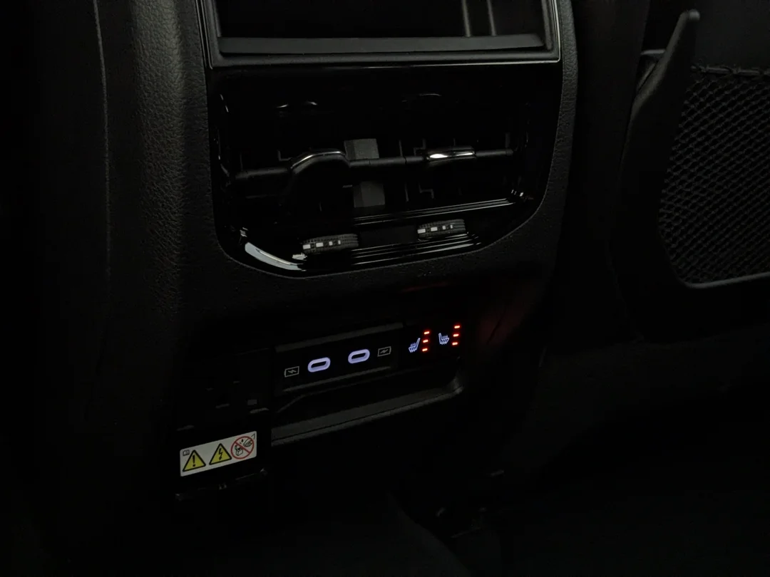 New 2026 Black Jeep Limited Reserve - - 4x4 - Panoramic Sunroof - Leather Seats - Adaptive Cruise Control & More! image 27