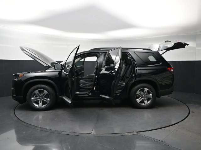 New 2026 Crystal Black Pearl Honda EX-L image 40