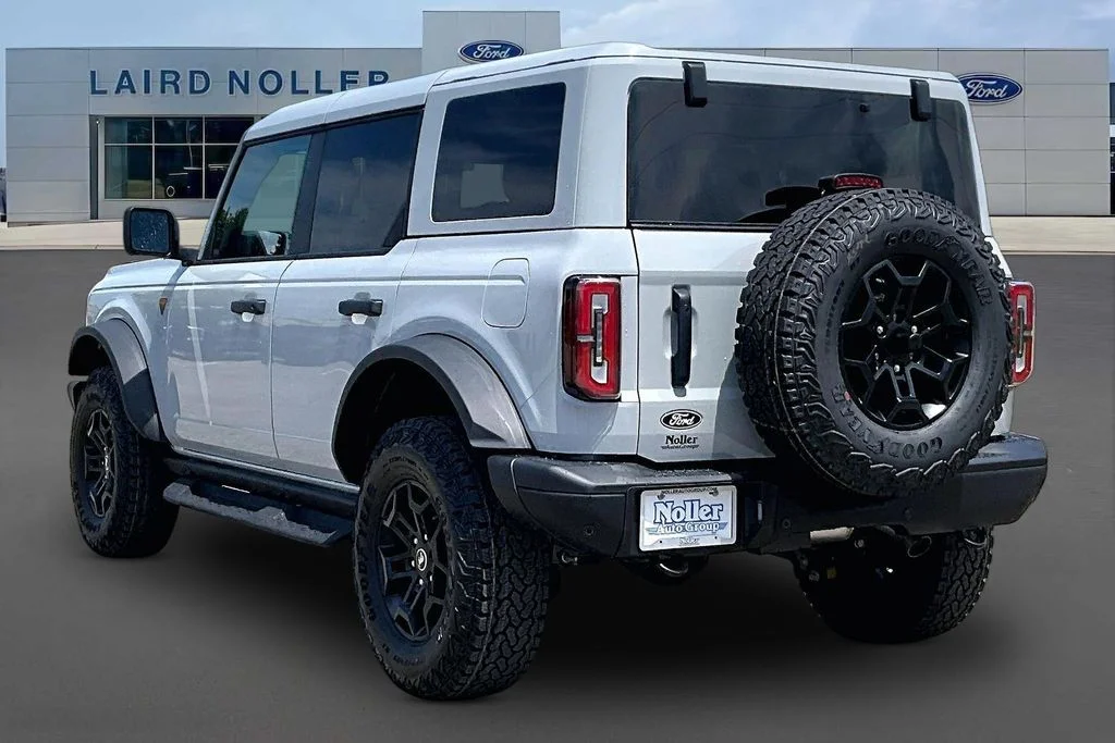 New 2026 Gray Ford Badlands® image 3