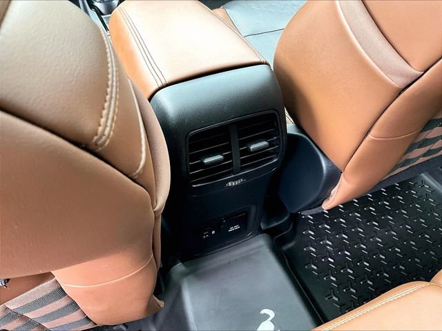 Used 2021 Orange Ford Badlands image 30