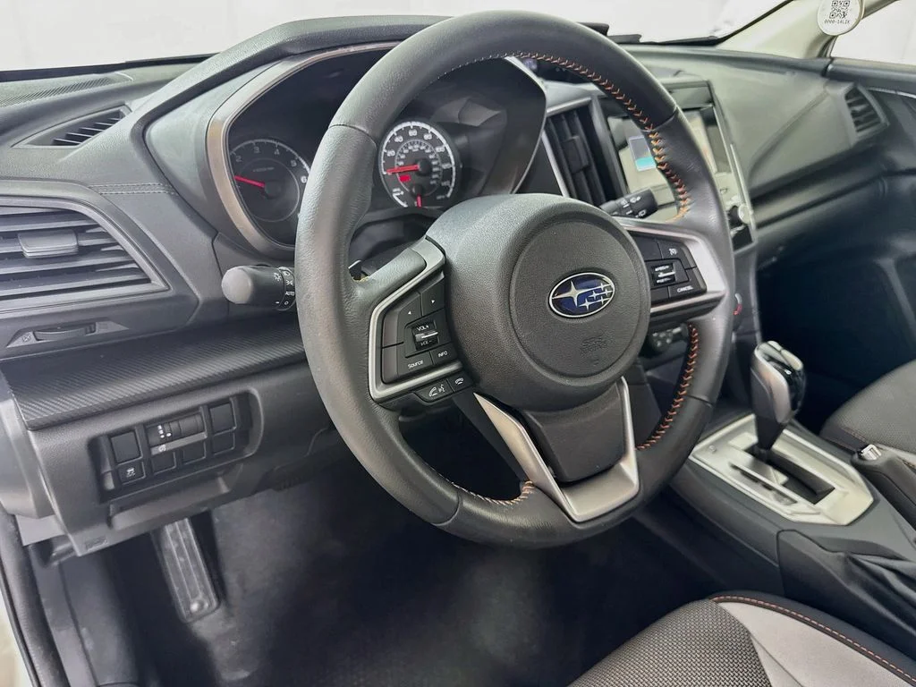 Used 2019 White Subaru 2.0i Premium image 8