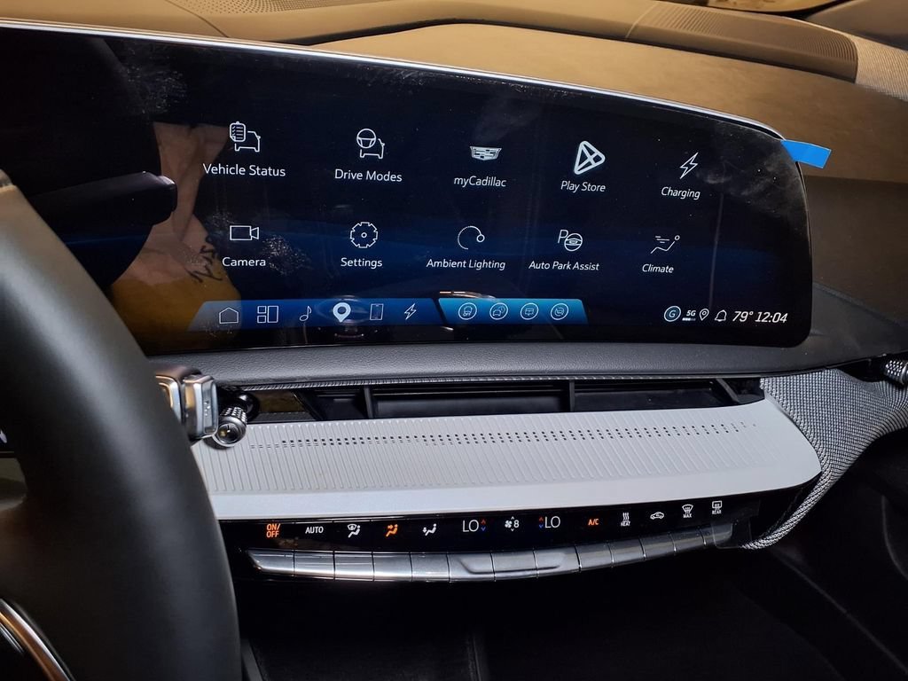 2026 Cadillac OPTIQ Premium Luxury - Photo 17