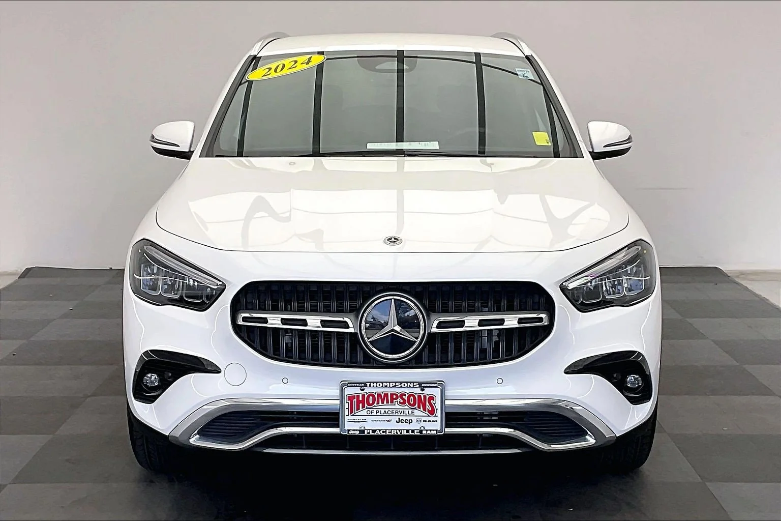 Used 2024 Polar White Mercedes-Benz GLA 250 image 2