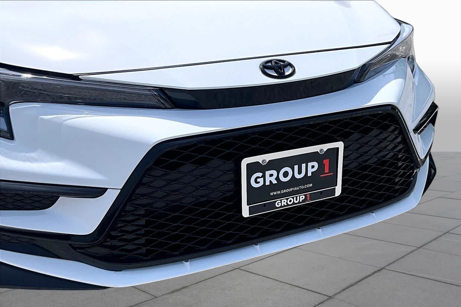 Used 2026 Ice Cap Toyota SE image 29