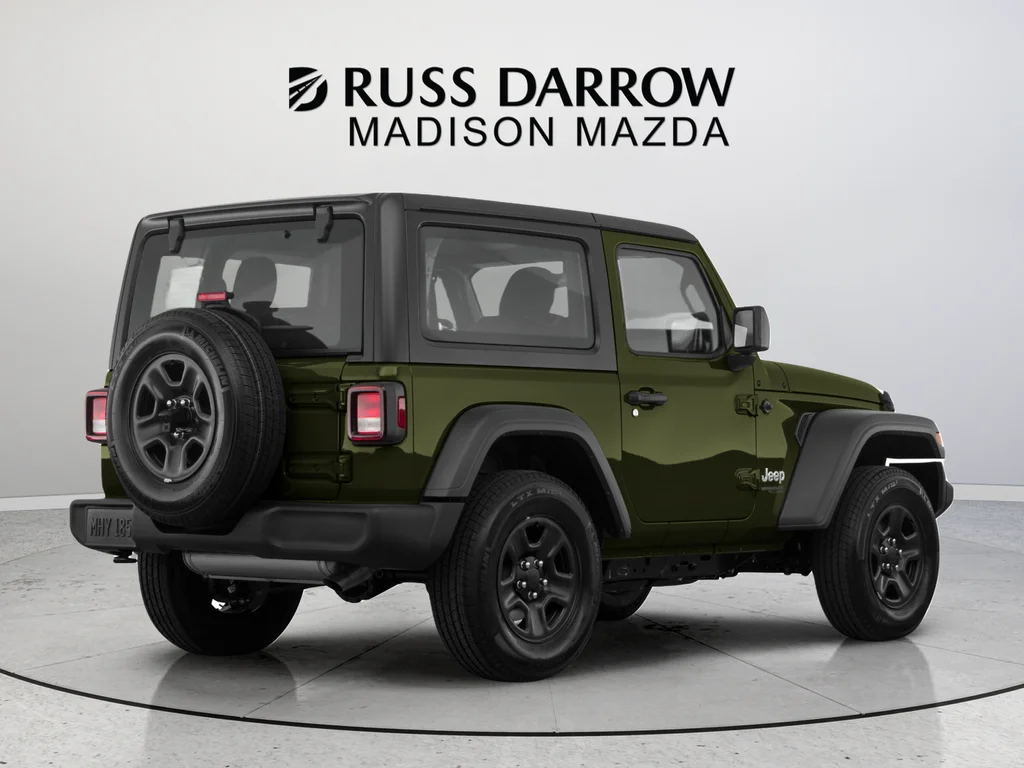 Used 2021 Green Jeep Sport S image 3