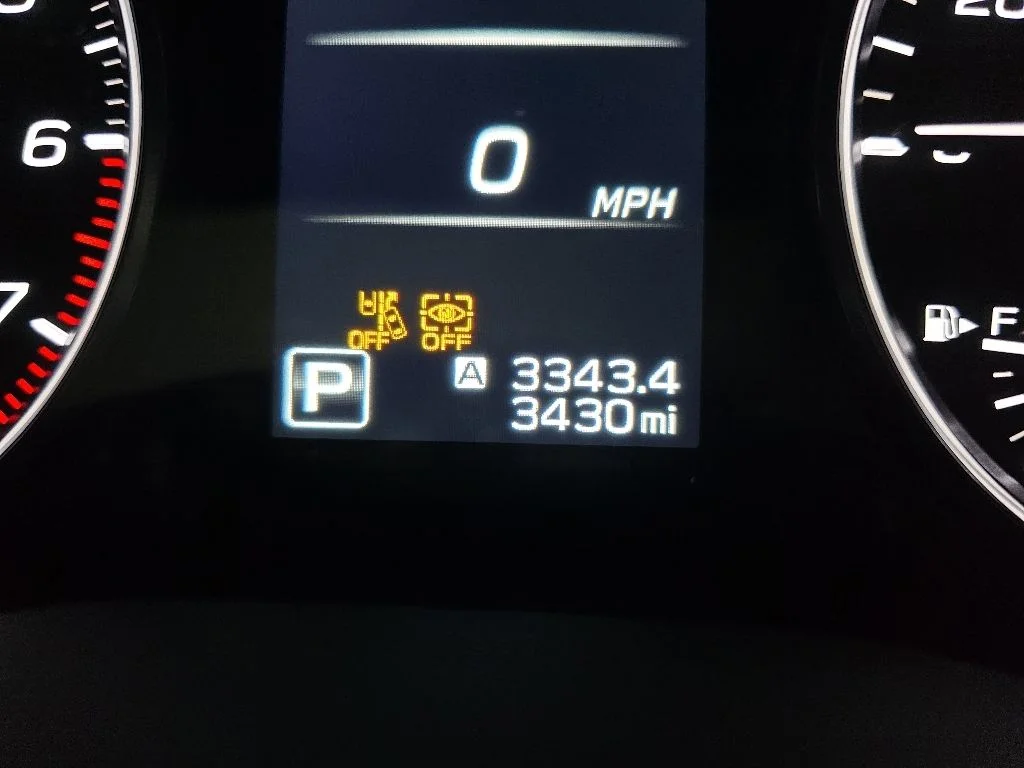 Used 2025 Green Metallic Subaru Limited image 23