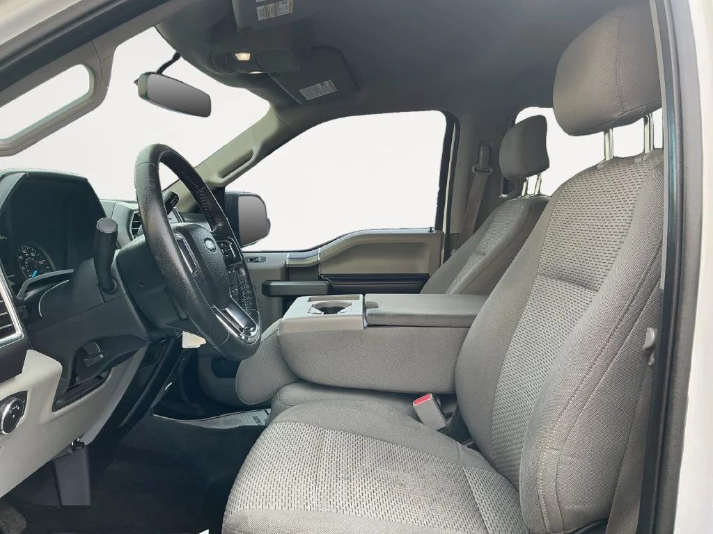 Used 2016 White Ford XLT image 16
