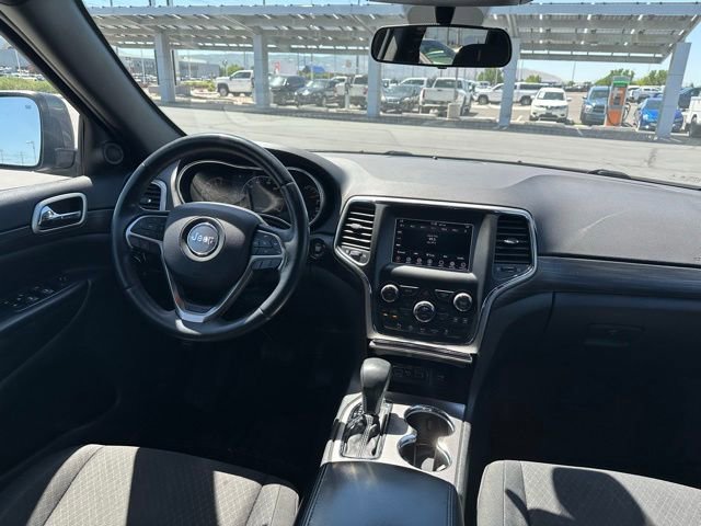 Used 2019 Gray Jeep Laredo E 4x4 image 30