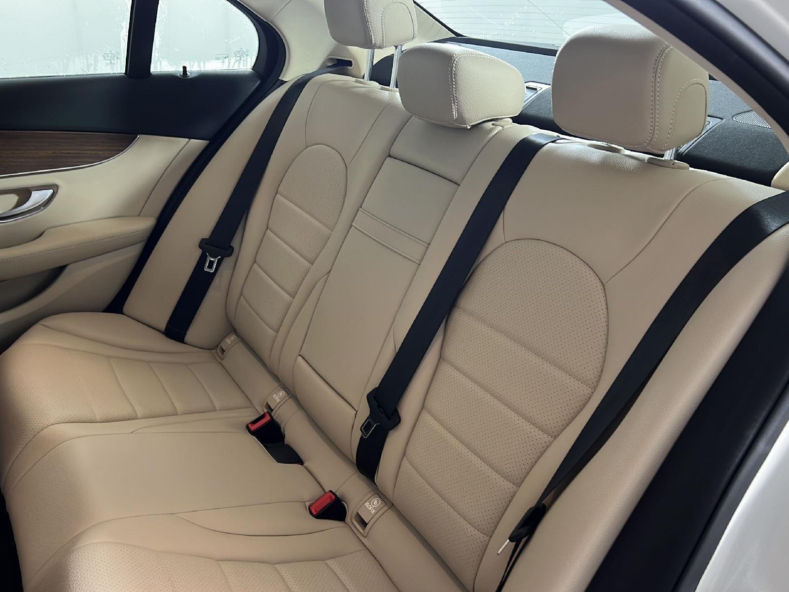 Used 2019 Polar White Mercedes-Benz C 300 image 4