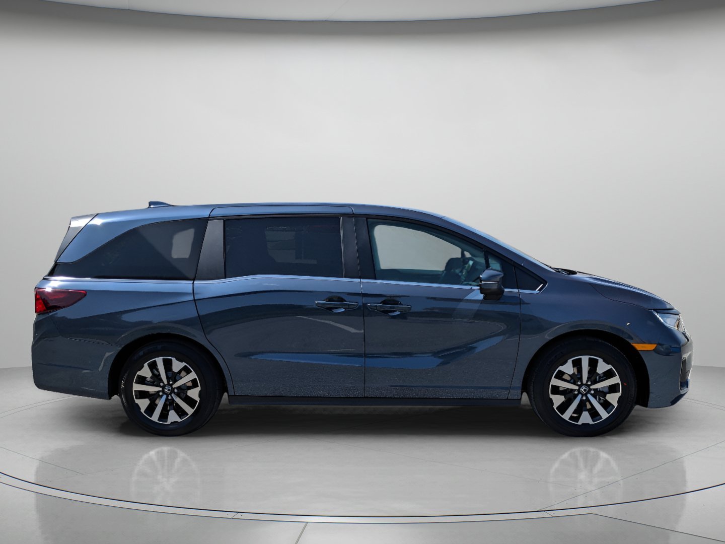 New 2026 Smoke Blue Pearl Honda EX-L image 7
