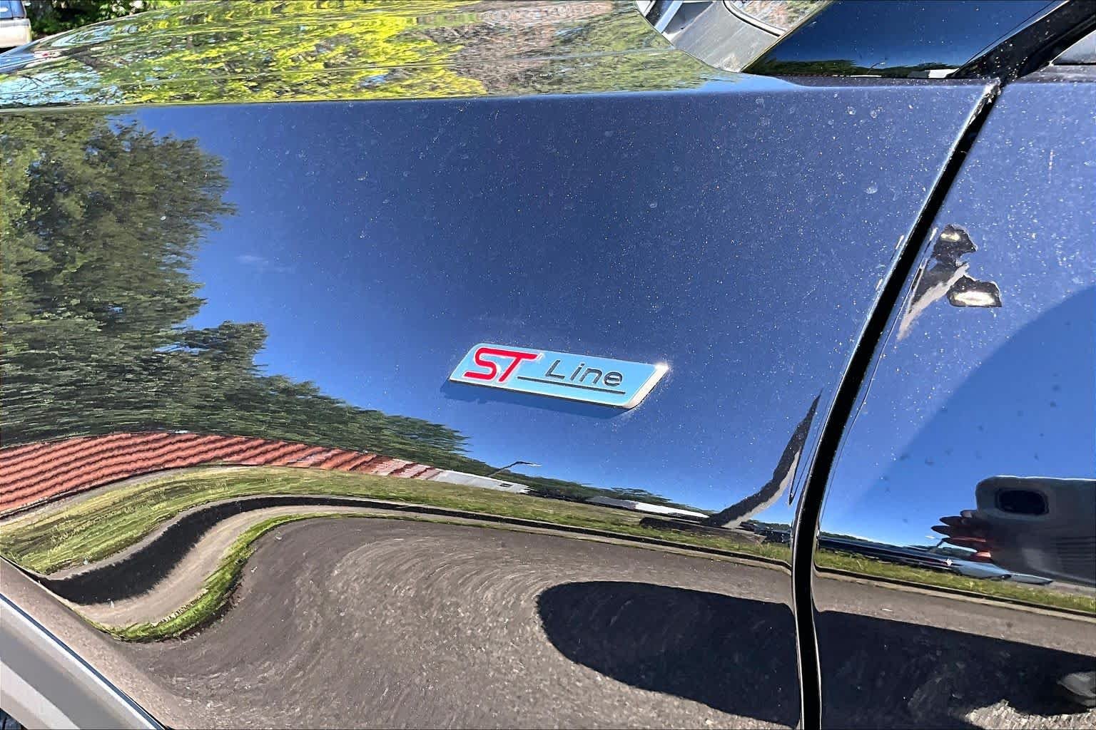 New 2026 Agate Black Metallic Ford ST-Line image 15