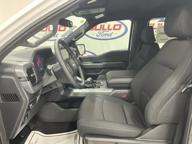 New 2026 Oxford White Ford XLT image 15