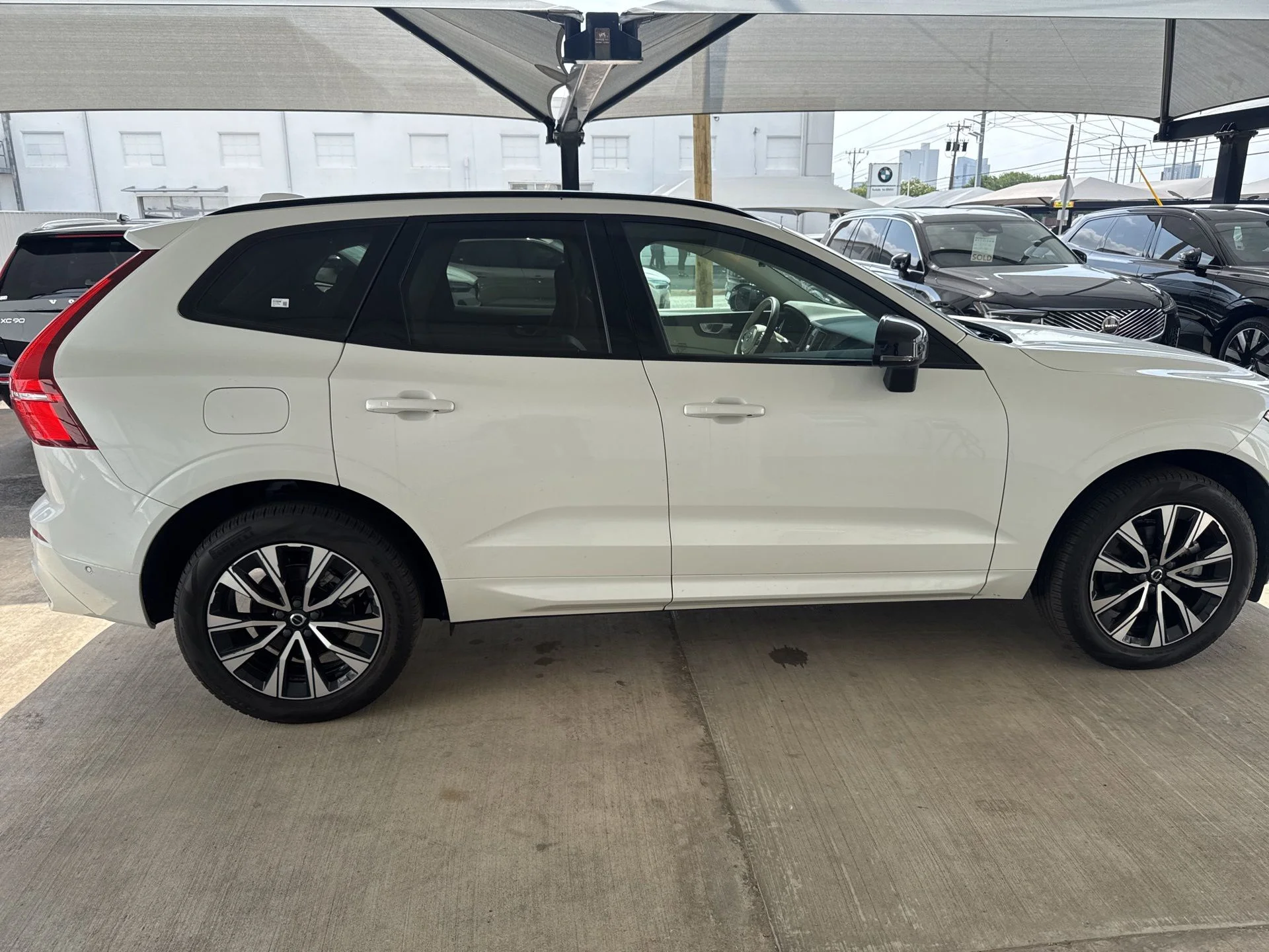Certified Used 2024 Crystal White Volvo Plus image 4
