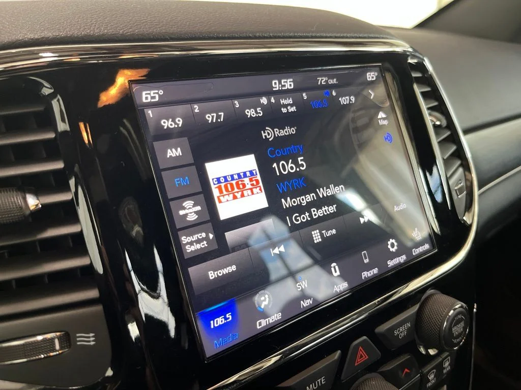 Used 2020 Blue Jeep Limited image 12