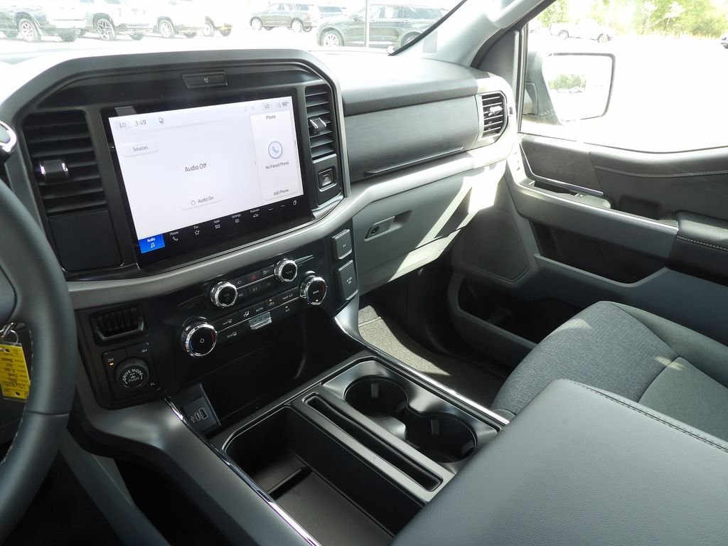 New 2026 Agate Black Metallic Ford XLT image 17