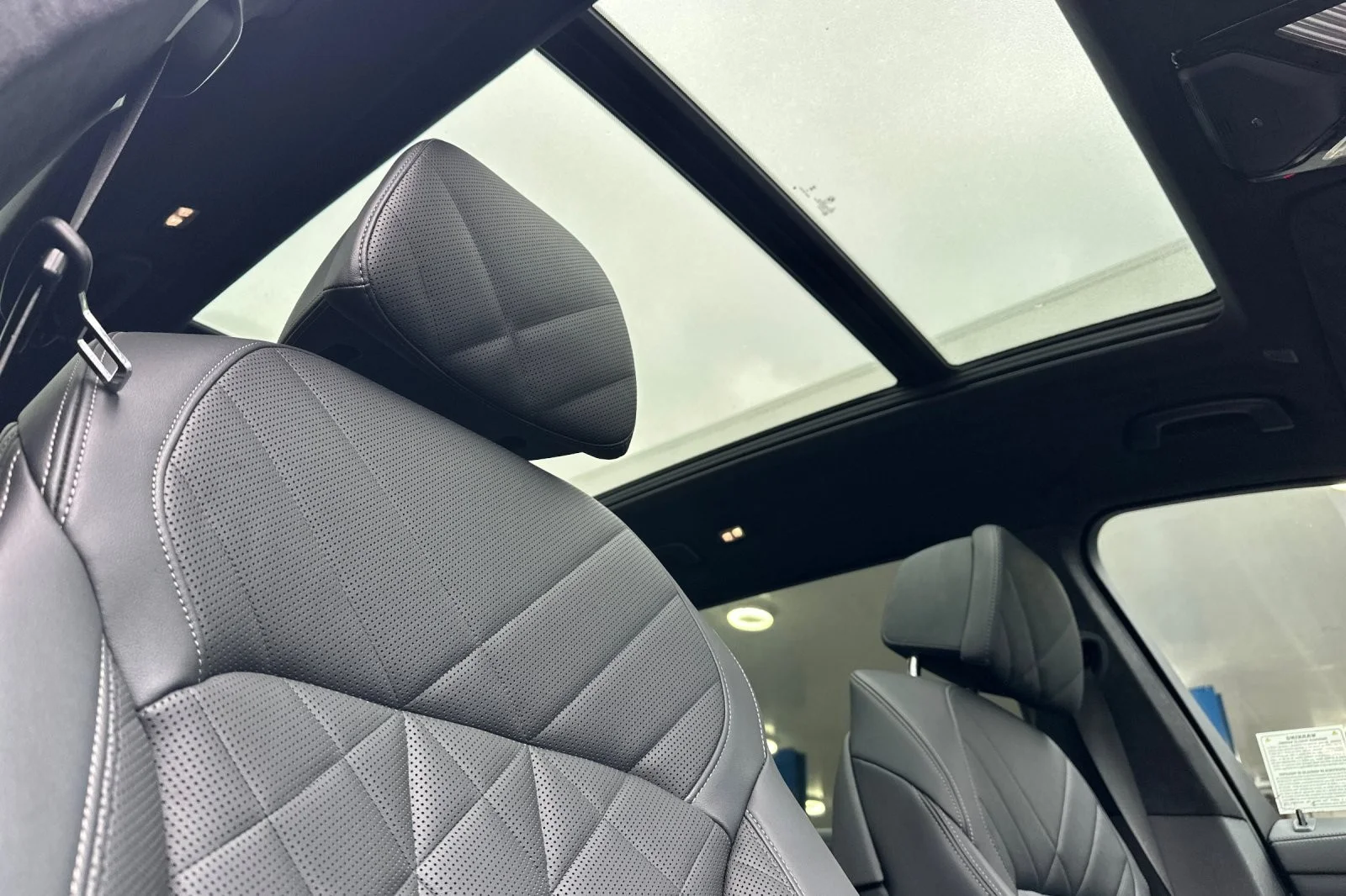 Used 2023 Brooklyn Grey Metallic BMW xDrive40i image 16