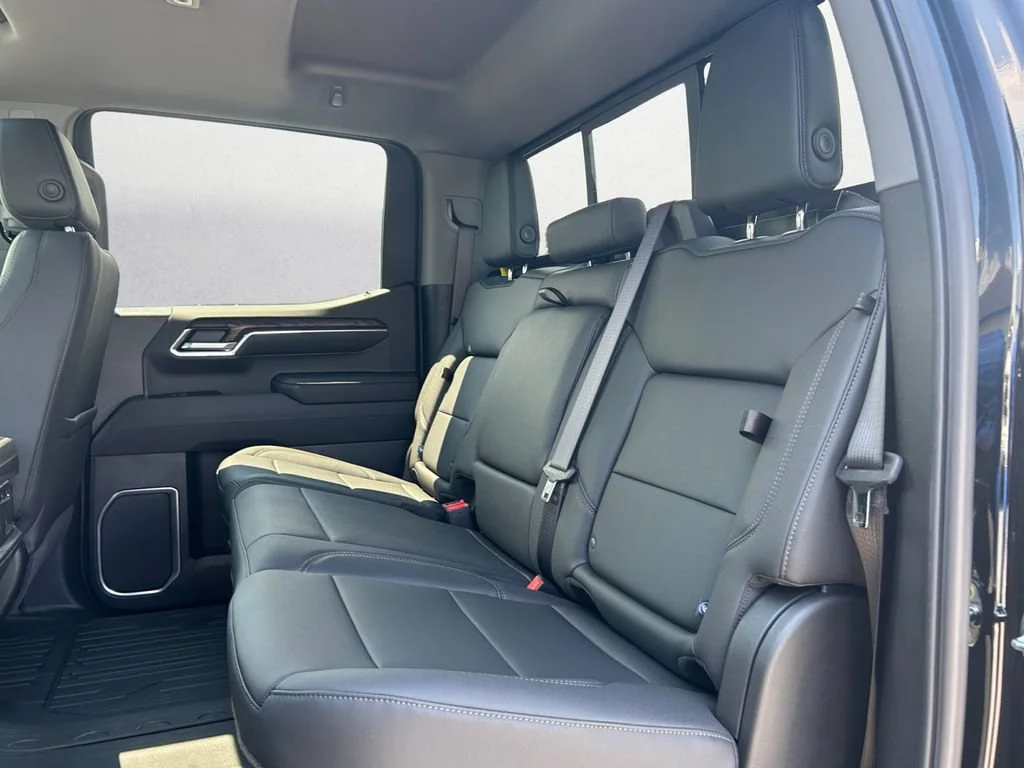 New 2026 Onyx Black GMC SLT image 9
