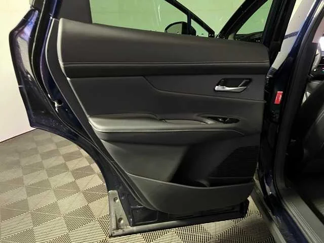 2025 Nissan Murano SL - Photo 17