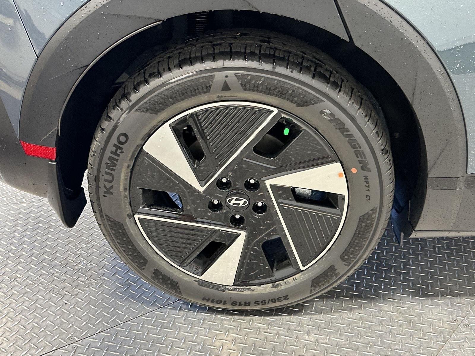 New 2026 Digital Teal Hyundai SEL image 18
