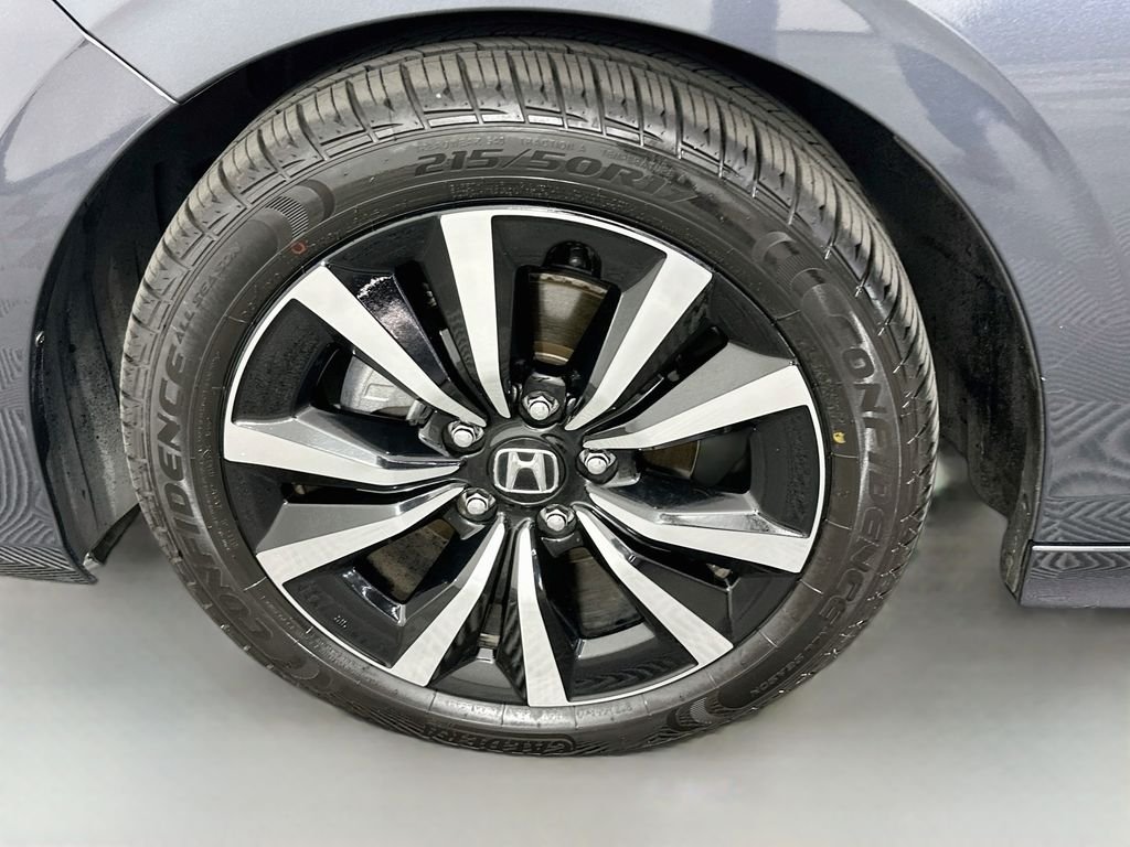 Used 2022  Honda EX image 31