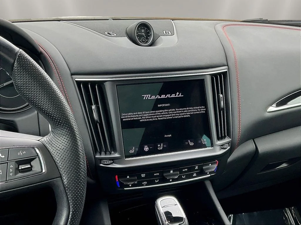 Used 2024 Bianco Maserati Modena image 9