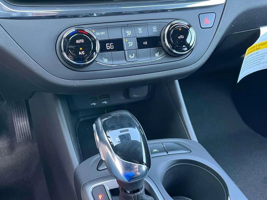 2025 Buick Envista Preferred - Photo 25