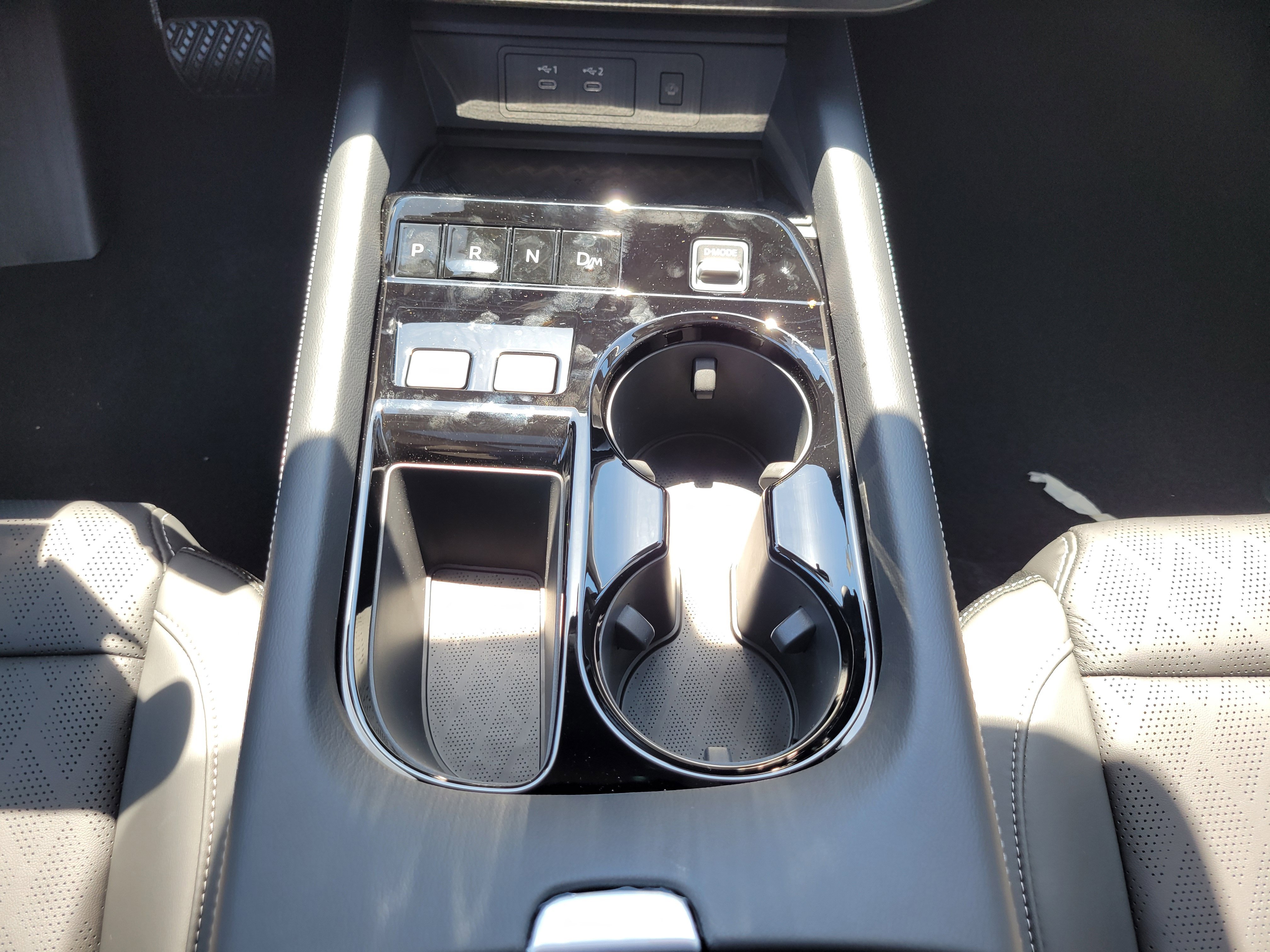 New 2026 Champagne Silver Metallic Nissan Platinum image 28