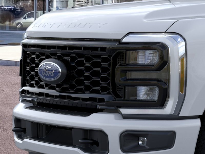 New 2026 Oxford White Ford XL image 17