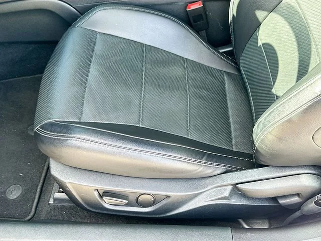 Used 2020 Silver Ford GT Premium image 19
