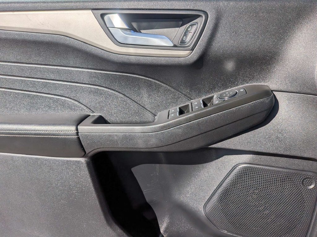 Used 2021 White Ford SE image 31