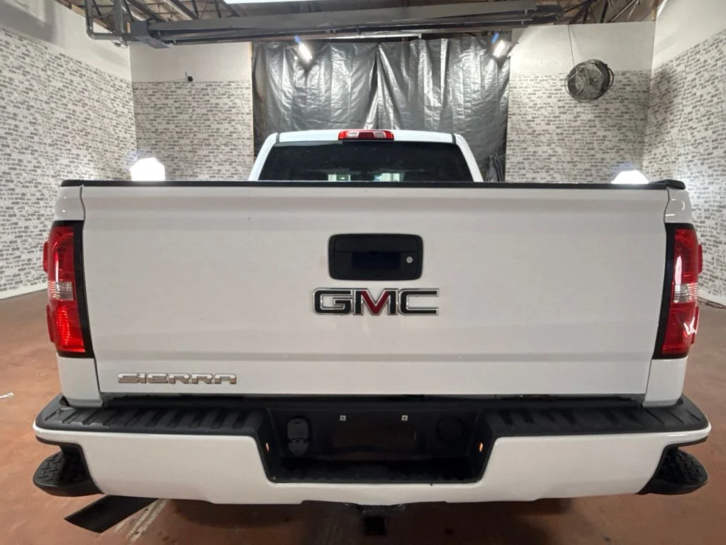 Used 2017 Summit White GMC Base image 6