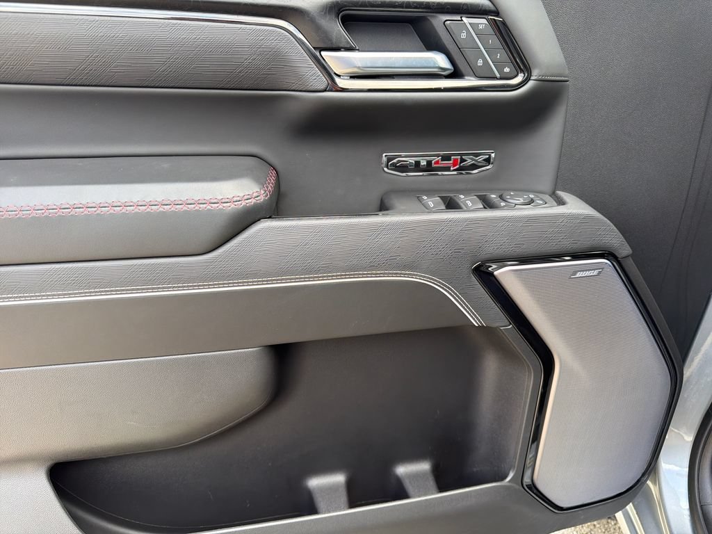 2025 GMC Sierra 1500 AT4X - Photo 14