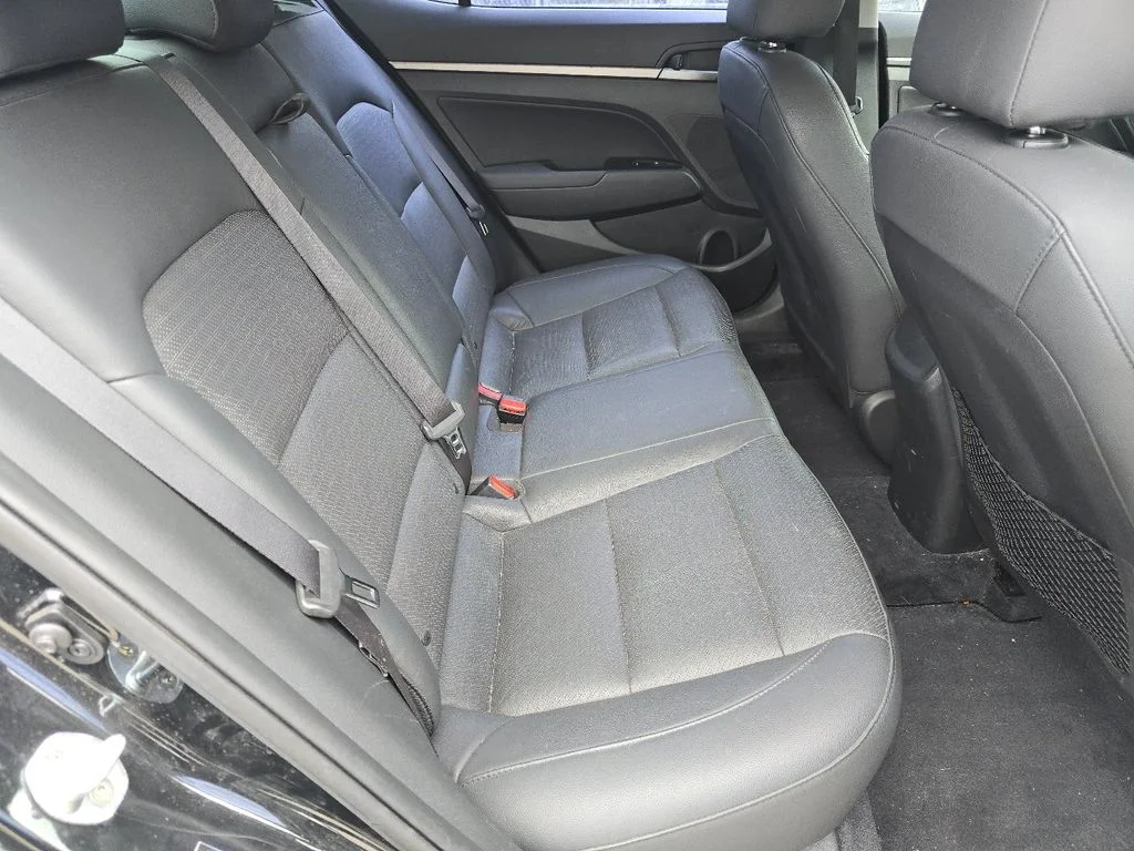 Used 2017 Black Hyundai Limited image 19