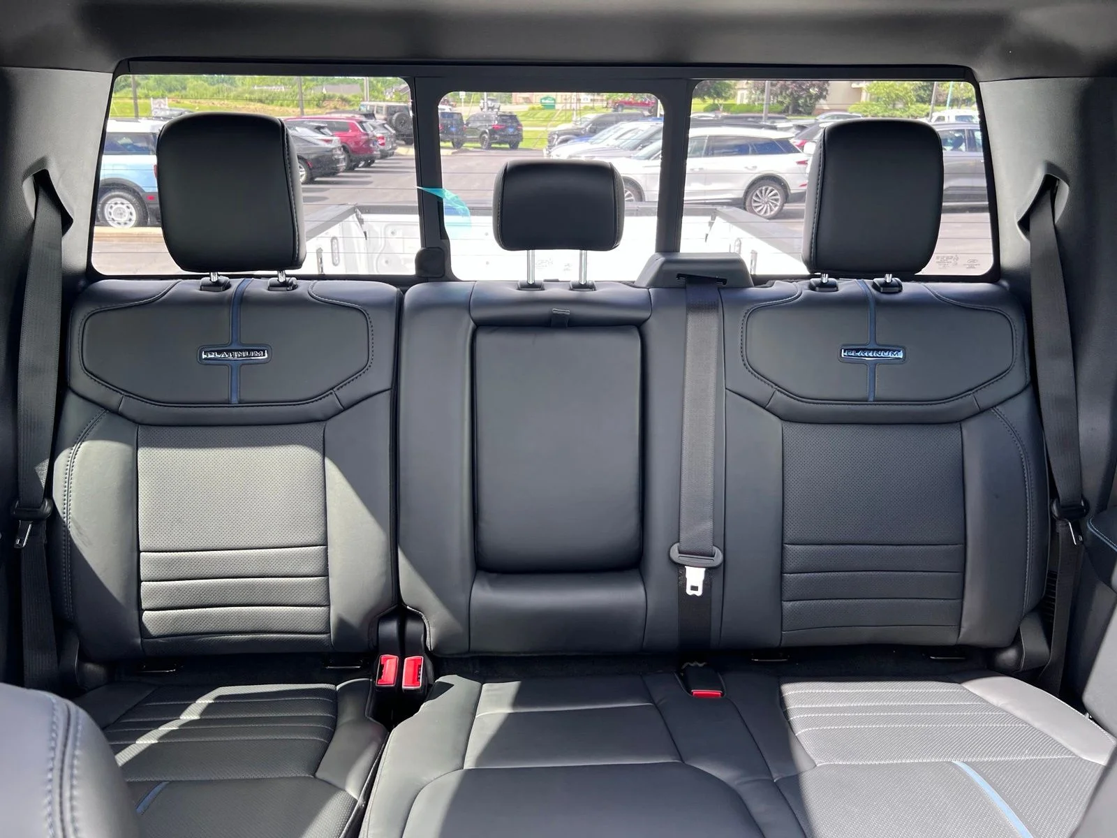 New 2026 Star White Metallic Tri-Coat Ford F-350® Platinum® image 70