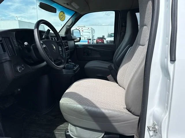 Used 2015 SUMMIT WHITE Chevrolet LT image 11
