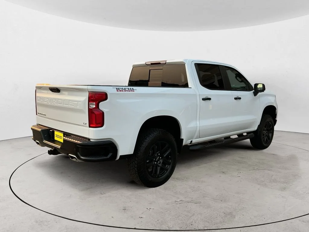 Used 2024 Summit White Chevrolet LT Trail Boss image 5