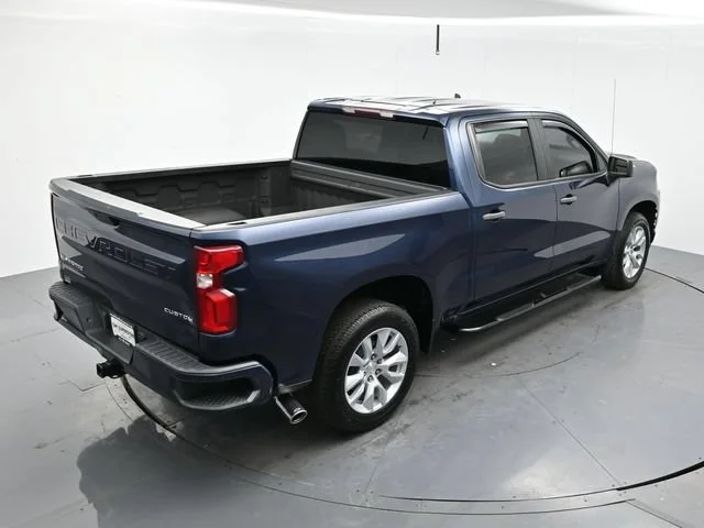Used 2020 NORTHSKY BLUE METALLIC Chevrolet Custom image 33